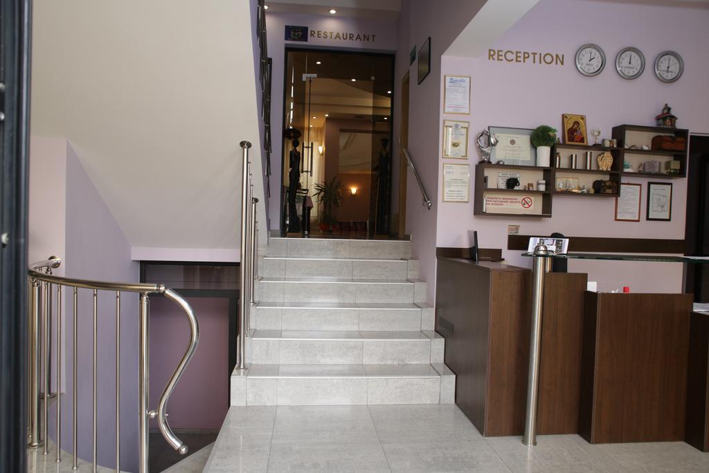 Family Hotel Avramov Vidin Luaran gambar