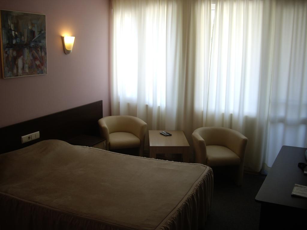 Family Hotel Avramov Vidin Luaran gambar